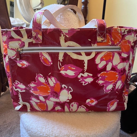 Chanel Cruise Line High Summer Coco Mark Tote Bag - Picture 1 of 15